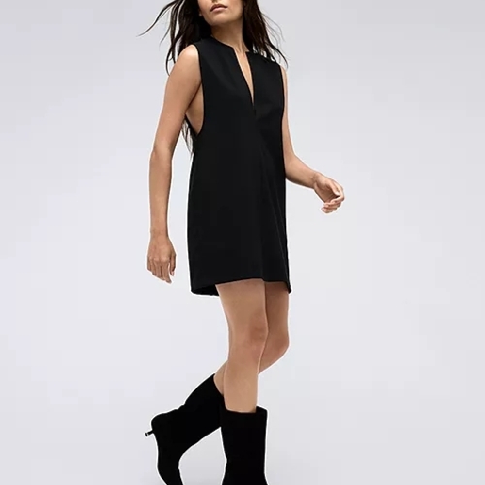 Women's Split-Neck Shift Sleeveless Dress Kenneth Cole